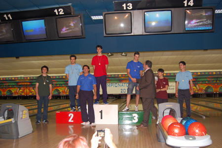 2010Studenteschi 206