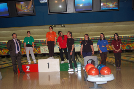 2010Studenteschi 210